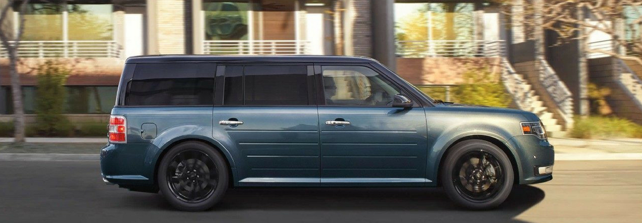2019 Ford Flex driving through city streets