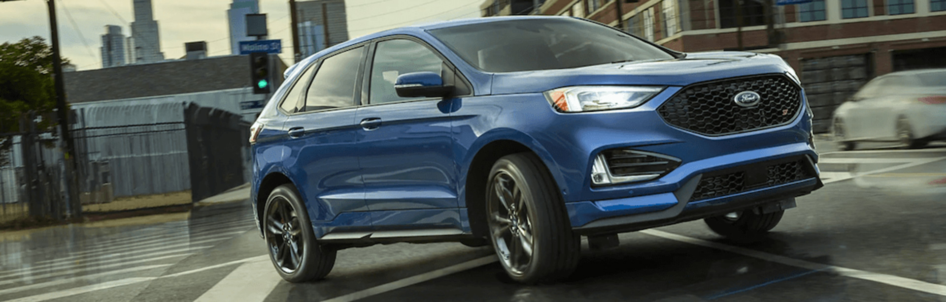 See the 2021 Ford Edge in Princeton, IL | Features Review